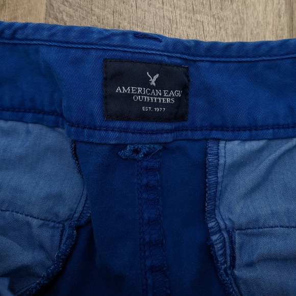 American Eagle Outfitters Blue Midi Shorts Size 2 - Picture 6 of 6